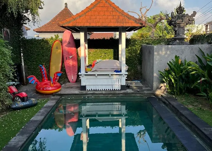 منزل للإقامة Sharing Room Kost Syariah & Villa Canggu Jimbaran Gwk Taxi Airport Unud Dalung (Bali)