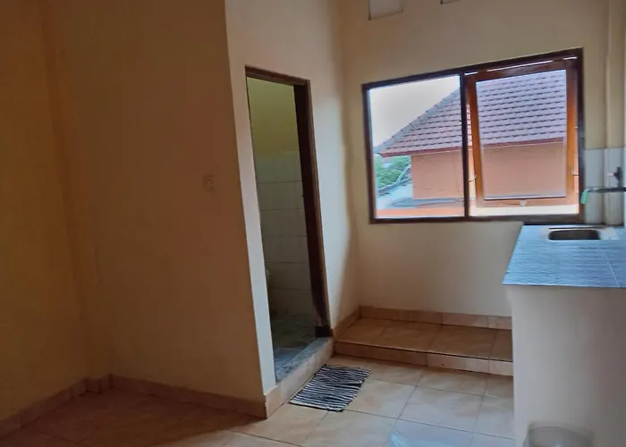 Sharing Room Kost Syariah & Villa Canggu Jimbaran Gwk Taxi Airport Unud منزل للإقامة
